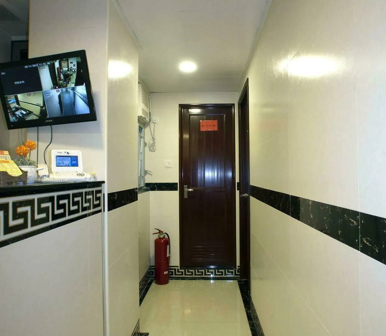 Mong King Hotel Hong Kong Guest house